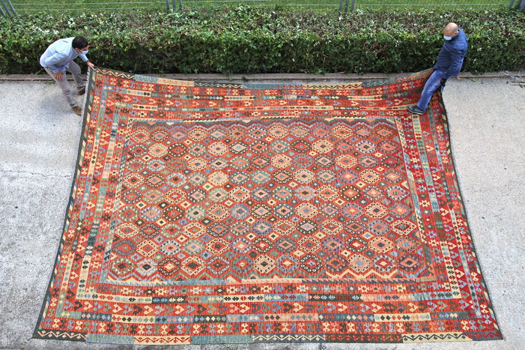 Decorar con alfombras grandes: 7 aportaciones - Blog de Alfombras Hamid
