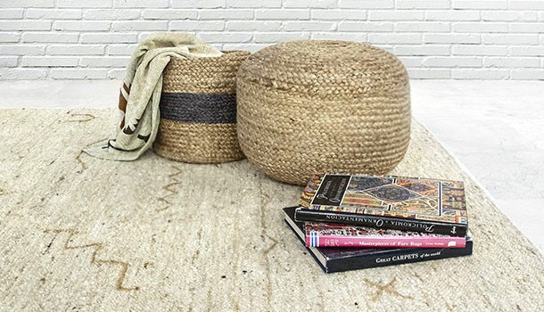 alfombra de fibra natural y cestos de yute: como decorar según profesionales