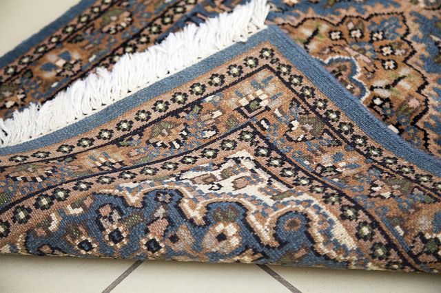 alfombra fabricada a mano