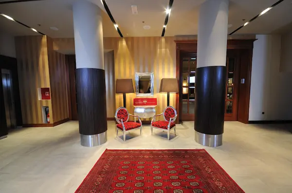 ejemplo de alfombra para hoteles en entrada